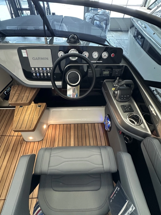 Cranchi E26 Classic nuevo en venta