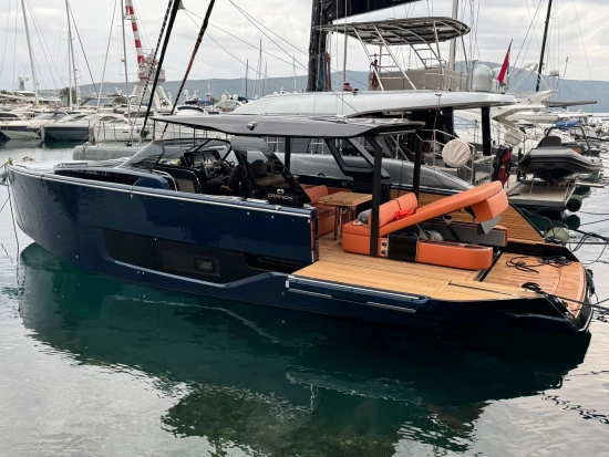 Cranchi A46 LT nuova in vendita
