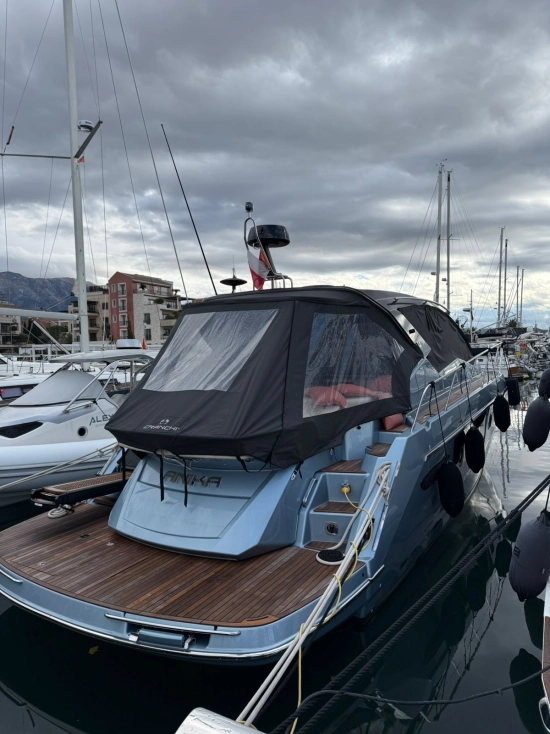Cranchi M44 HT nuevo en venta