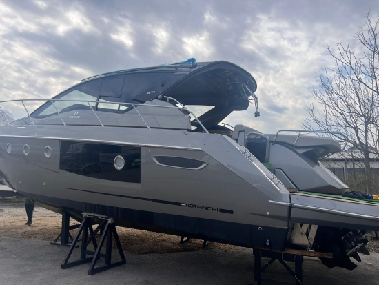 Cranchi M44 HT usata in vendita