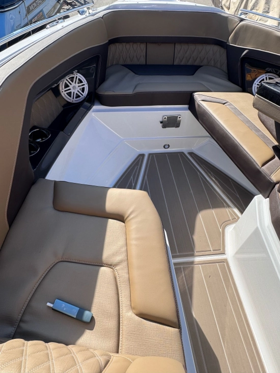 Monterey 298 SS nuova in vendita