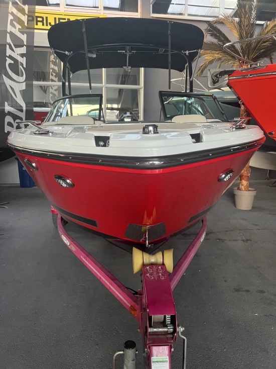 Monterey 215ss nuova in vendita