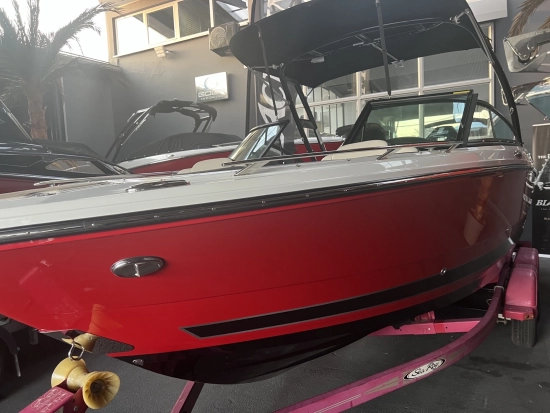 Monterey 215ss nuova in vendita