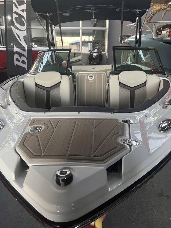 Monterey 215ss nuova in vendita