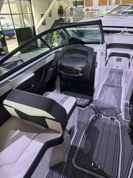 Monterey 258 SS usata in vendita