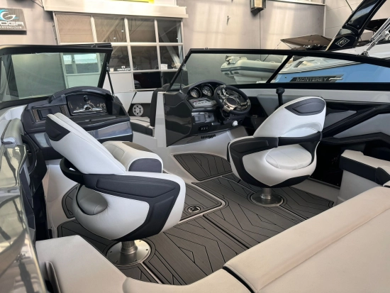 Monterey 218 SS nuevo en venta