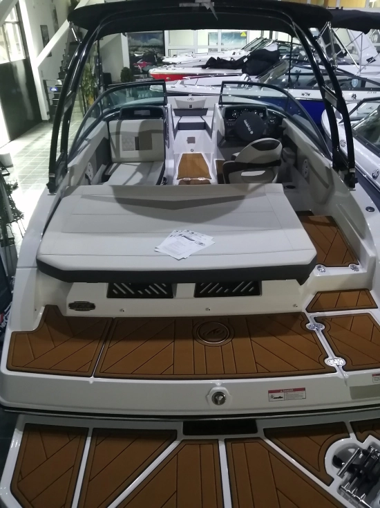 Monterey M 22 novos à venda