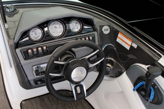 Monterey 224 FS usata in vendita