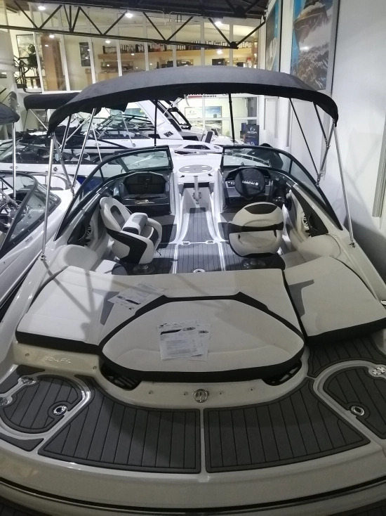 Monterey 224 FS usata in vendita