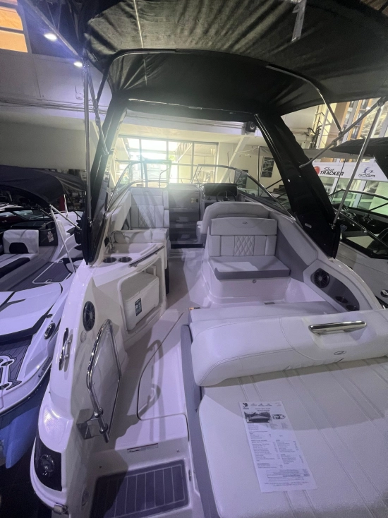 Regal 28 Express usata in vendita