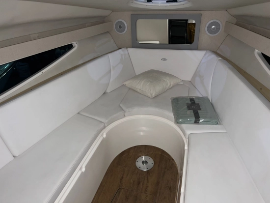 Regal 28 Express usata in vendita