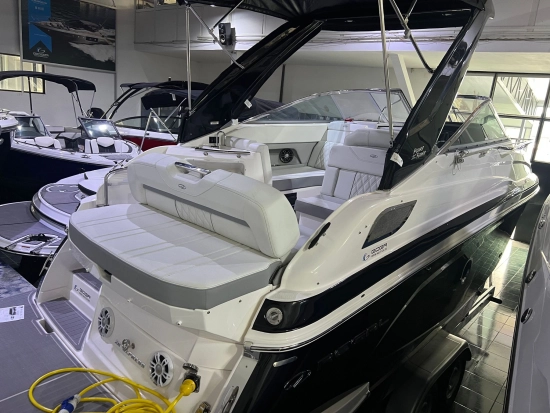 Regal 28 Express usata in vendita