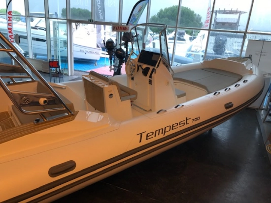 Capelli Tempest 700 novos à venda