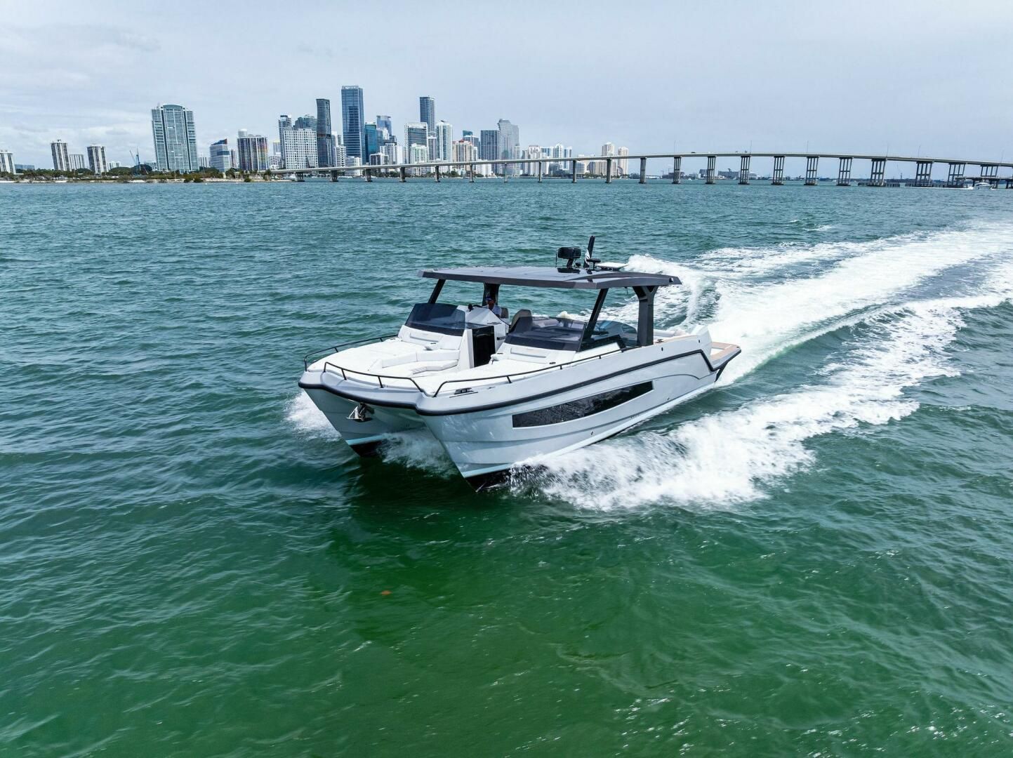 Tesoro Yachts T38 Power Cat de segunda mano en venta