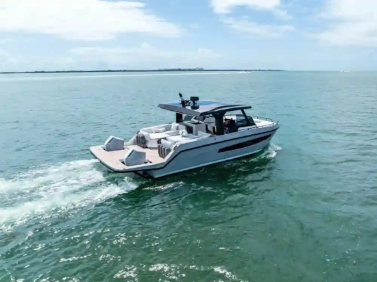 Tesoro Yachts T38 Power Cat usata in vendita