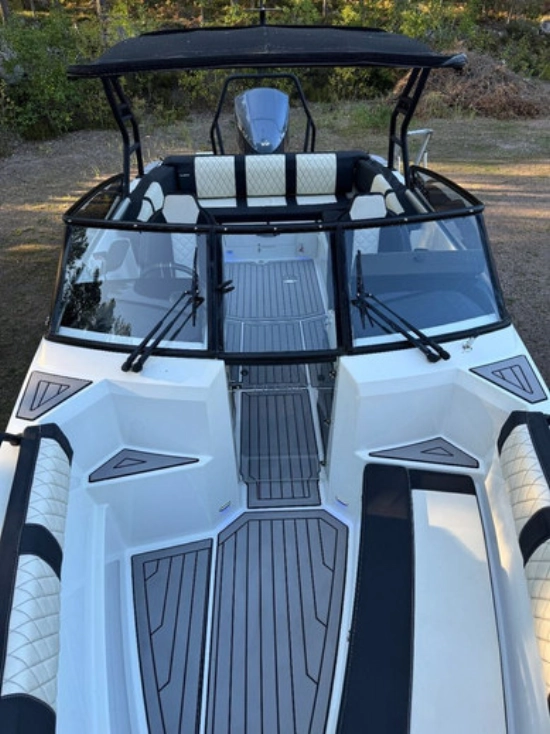 Husky R8s usata in vendita