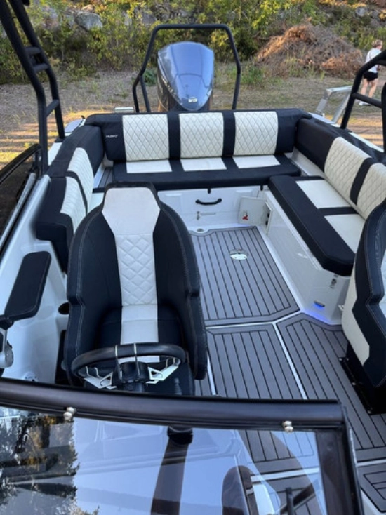 Husky R8s usata in vendita