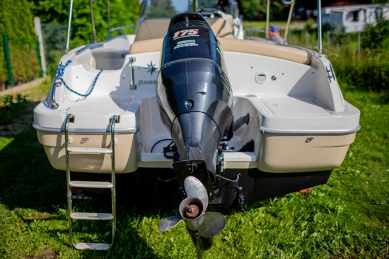 Jeanneau Cap Camarat 635 CC usata in vendita