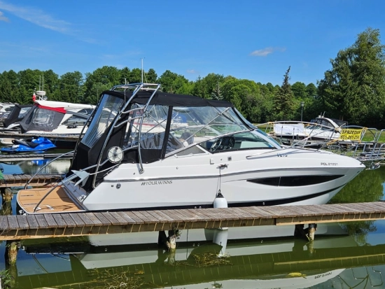 Four Winns V275 usata in vendita