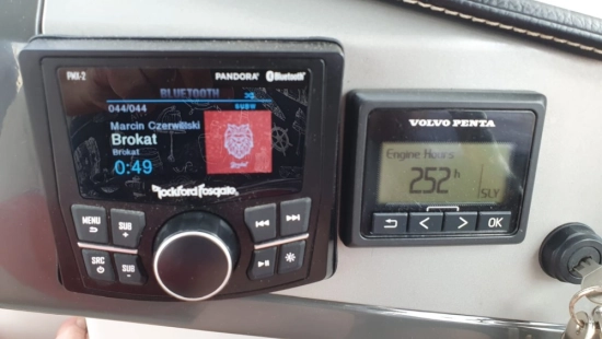 Four Winns V275 usata in vendita
