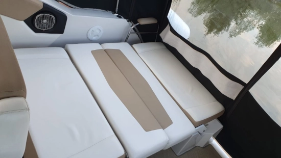 Four Winns V275 usata in vendita