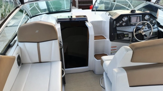 Four Winns V275 usata in vendita