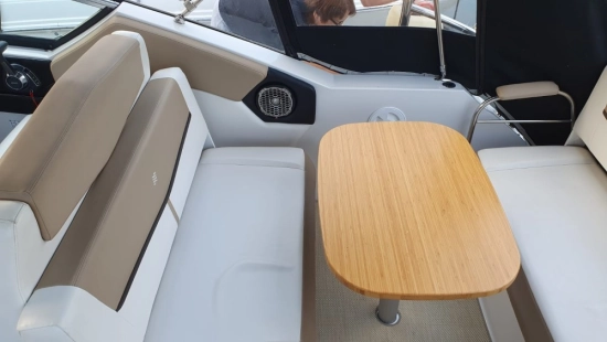 Four Winns V275 usata in vendita