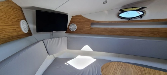 Coral Yacht 750 Sport Cruiser de segunda mano en venta