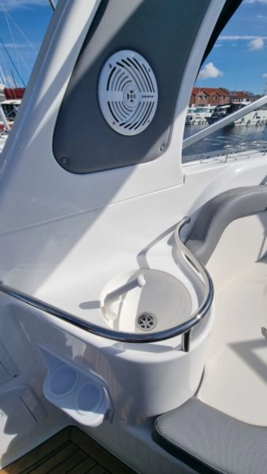 Coral Yacht 750 Sport Cruiser de segunda mano en venta