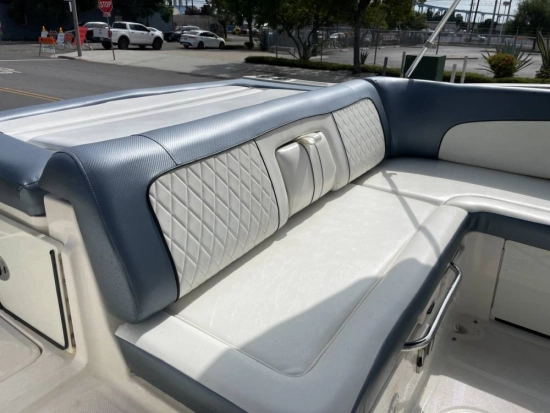 Sea Ray Sundeck 240 novos à venda