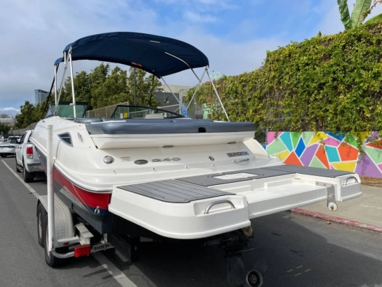 Sea Ray Sundeck 240 novos à venda