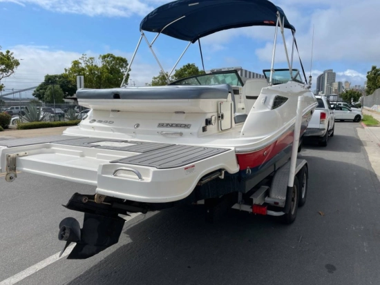 Sea Ray Sundeck 240 novos à venda