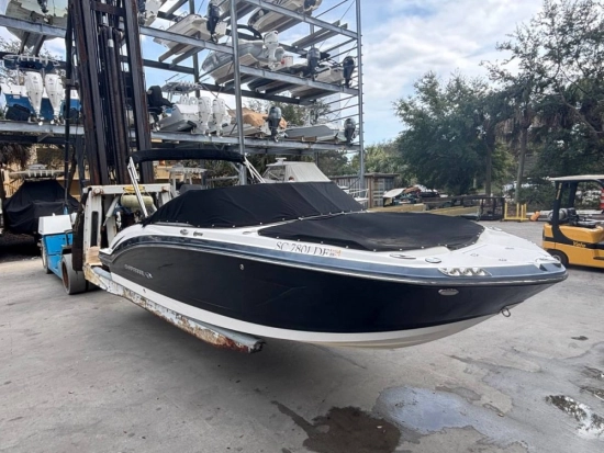 Chaparral 230 Suncoast Deluxe nuova in vendita
