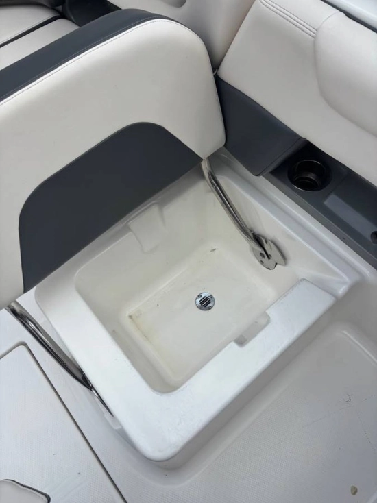 Chaparral 230 Suncoast Deluxe nuova in vendita