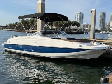 Bayliner 210 usado à venda