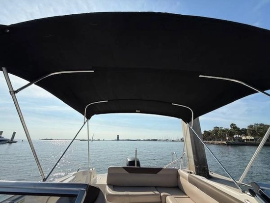 Bayliner 210 usado à venda