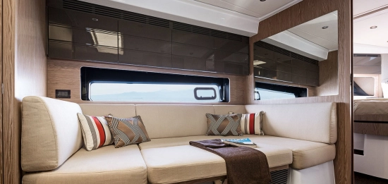 Azimut Atlantis 43 usata in vendita