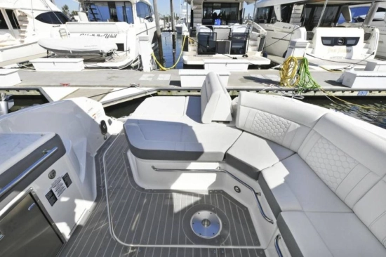 Sea Ray Sundancer 320 nuevo en venta