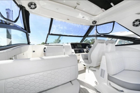 Sea Ray Sundancer 320 nuevo en venta
