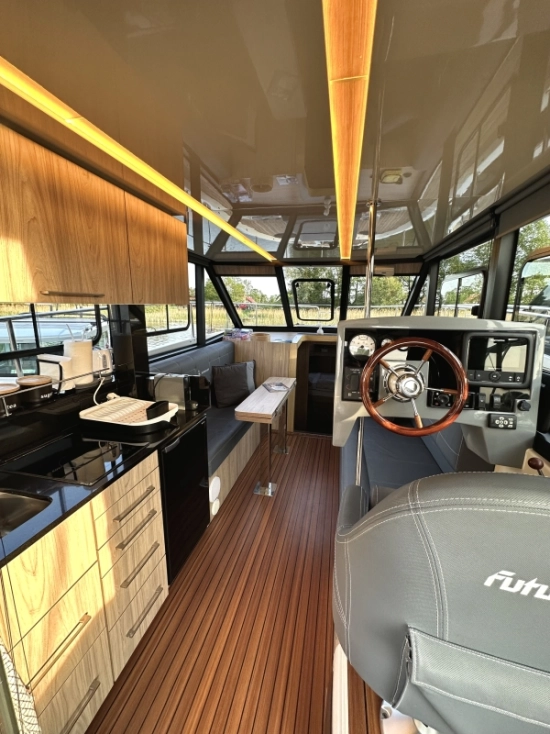 Cobra Ribs Futura 40 Grand Horizon nuevo en venta