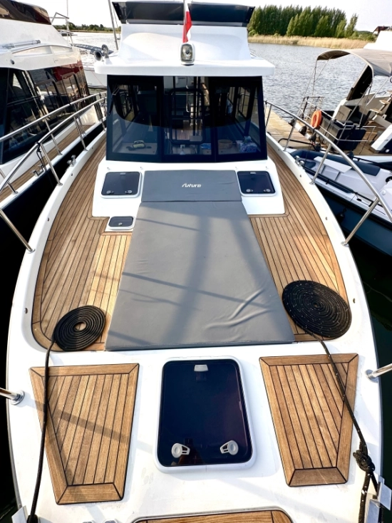 Cobra Ribs Futura 40 Grand Horizon nuevo en venta