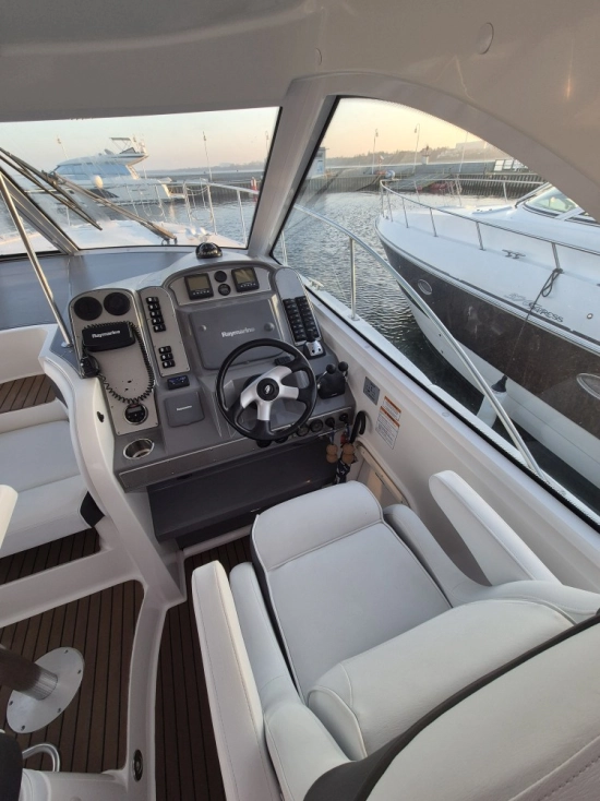 Cruisers Yachts 390 Coupe de segunda mano en venta