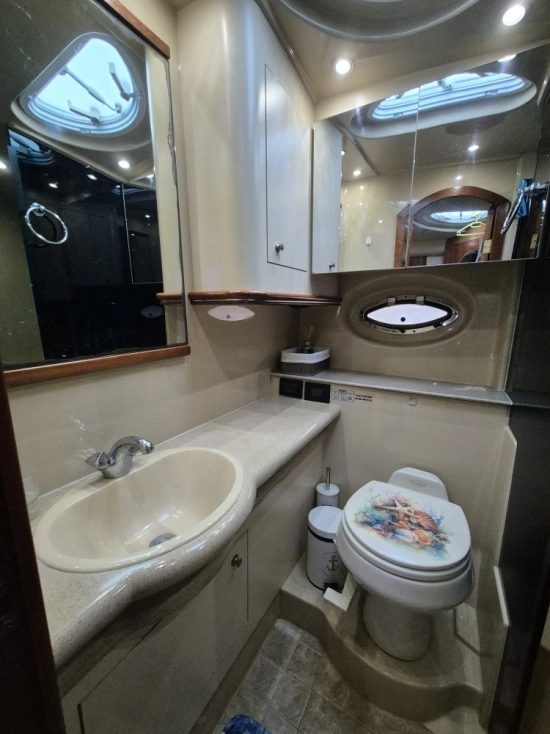 Cruisers Yachts 370 Express usata in vendita