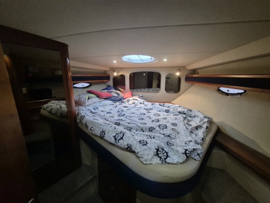 Cruisers Yachts 370 Express usata in vendita