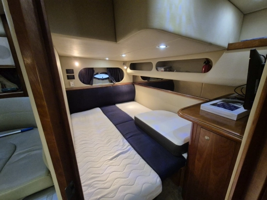 Cruisers Yachts 370 Express usata in vendita