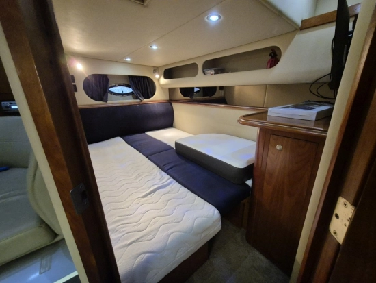 Cruisers Yachts 370 Express usata in vendita