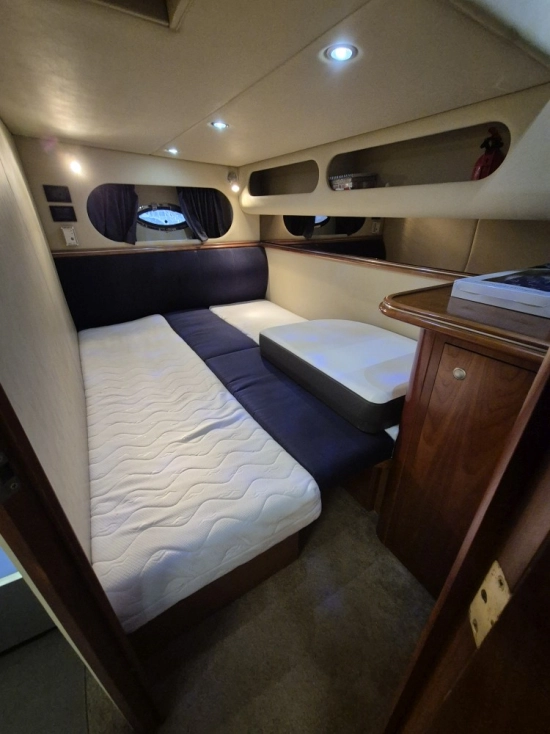 Cruisers Yachts 370 Express usata in vendita