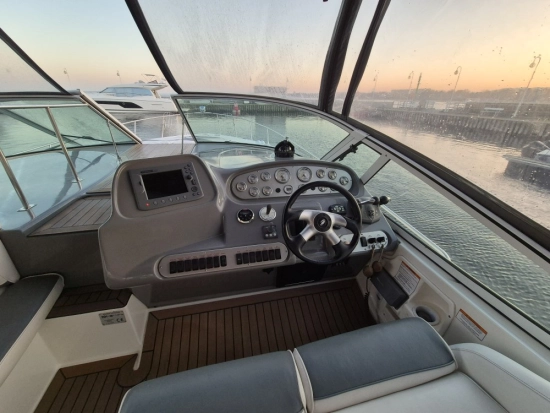 Cruisers Yachts 370 Express usata in vendita