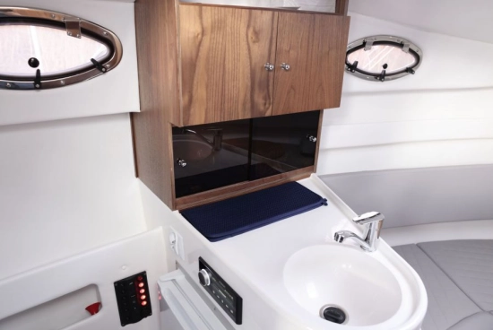 Coral Yacht 750 Hard Top nuevo en venta