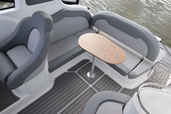 Coral Yacht 750 Hard Top nuevo en venta